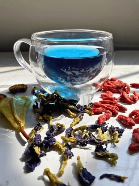 2025-06-Gobi-Goji-herbal-tea-Blue-Detox-marble-table-angle 450x600